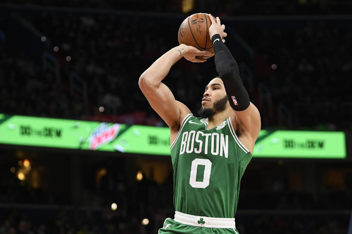  塔图姆单场10三分刷新队史纪录  