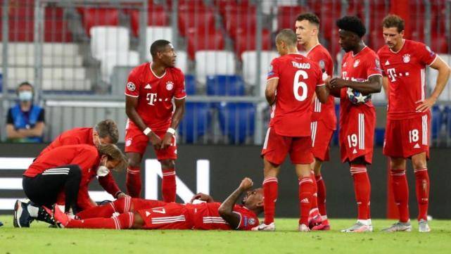 26, 国米铁闸红牌下场酿惨剧  